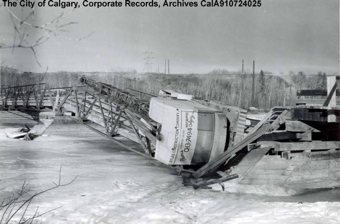 weaselhead-bridge-damage-1959-2001-004-cala-910724025